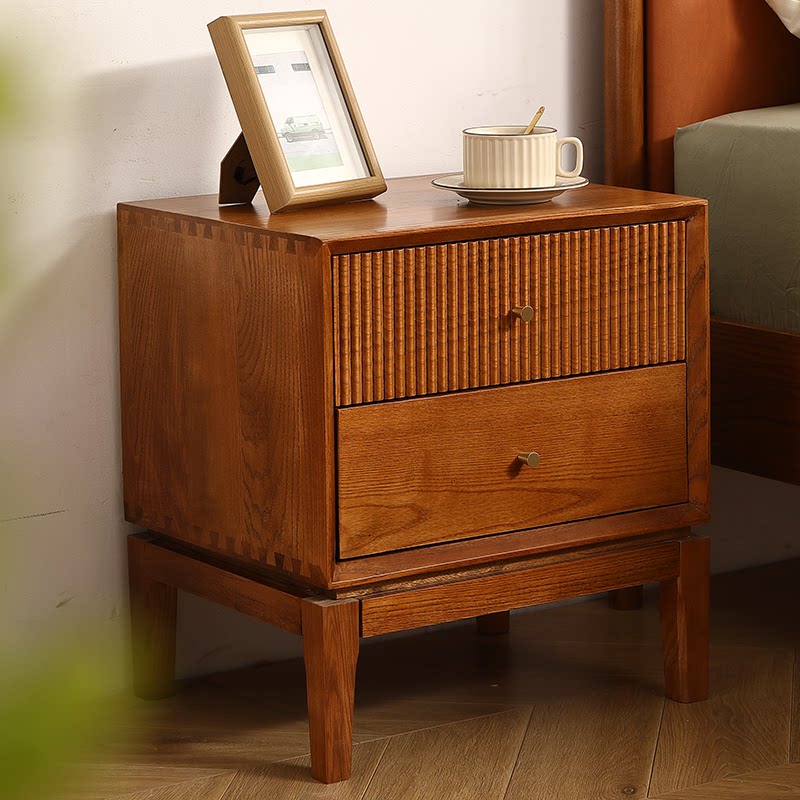 Solid Wood Nightstand 2 Drawers - Meja Nakas Kayu Solid Retro, Furnitur